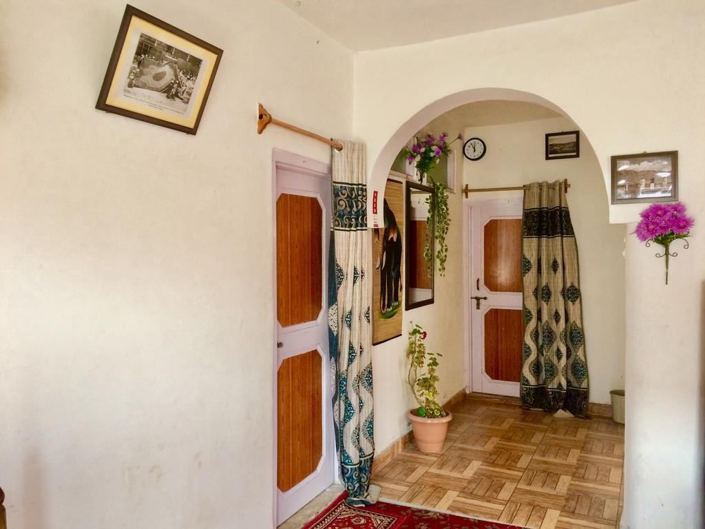 New World Guest House Srinagar  Exterior photo